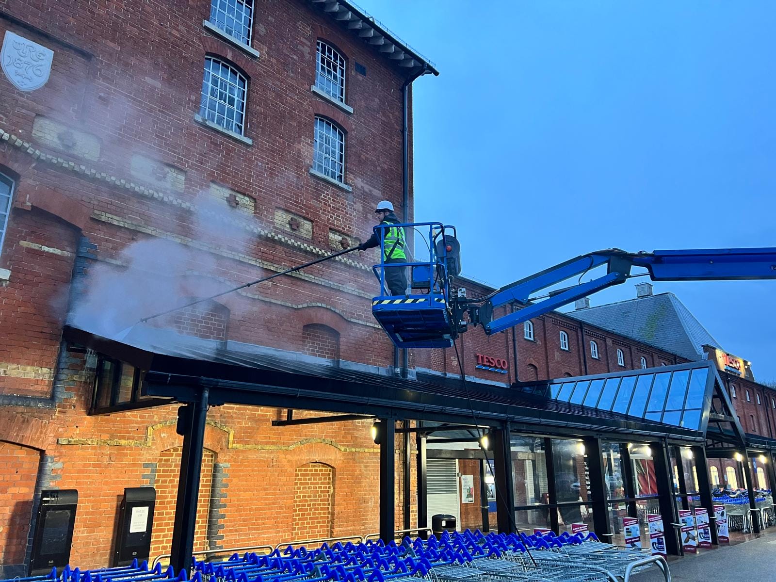 Professional Exterior Cleaning at Tesco